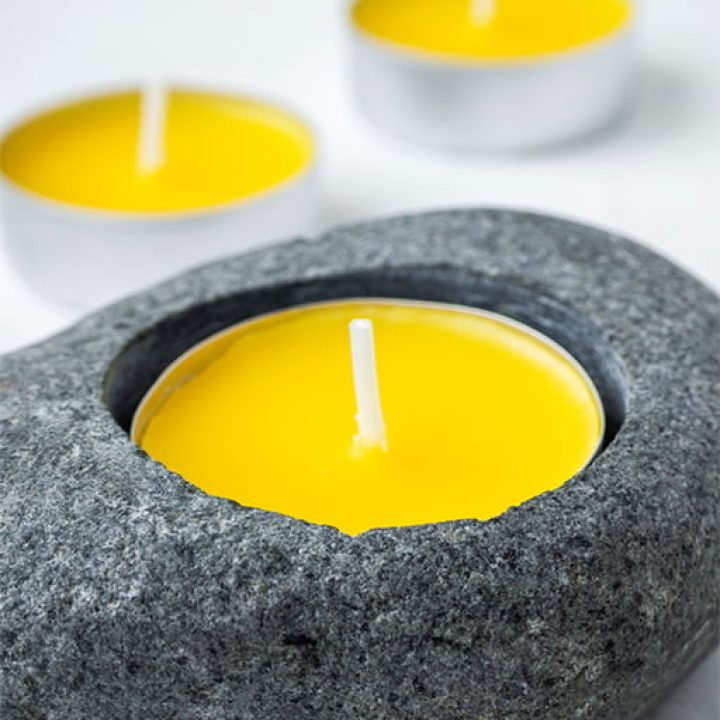 Vela de citronella, olores que odian los perros